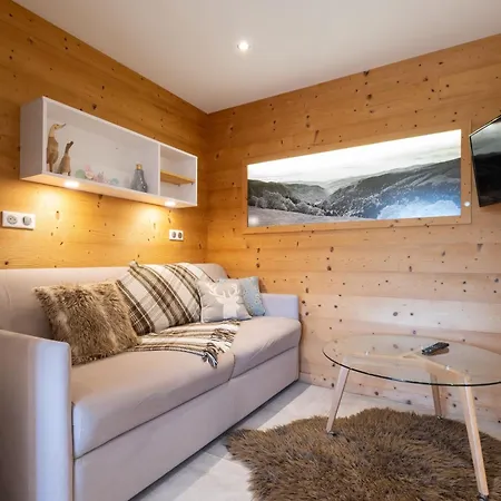 Petit - Les Hangars Apartment
